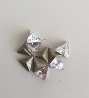 NEW!!! Ювелирные кристаллы формы "Триллион" (треугольник)